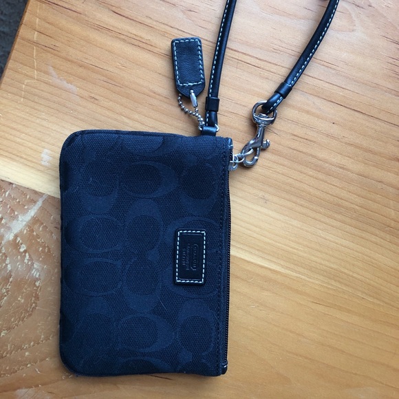 Coach wristlet - Picture 2 of 2